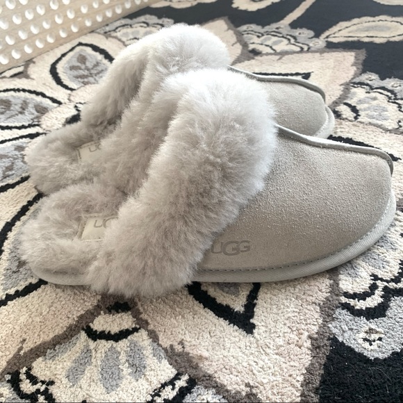 lettergreep Leerling Faeröer UGG | Shoes | Sale New Ugg Scuffette Ll Slippers Sz 5 | Poshmark